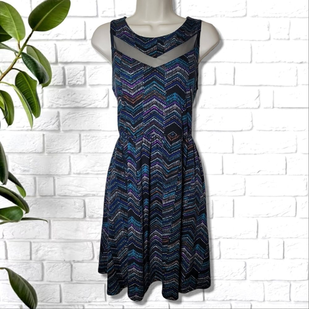 Xhilaration Chevron Print Mesh Cutout V-Neck Sleevless Multicolor Dress